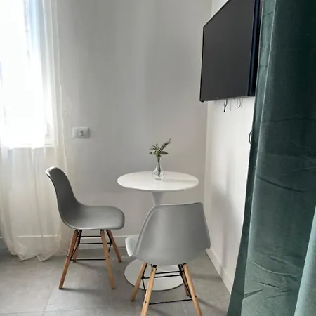 Apartamento Dolce Garden, Private Parking And Self Check In Como